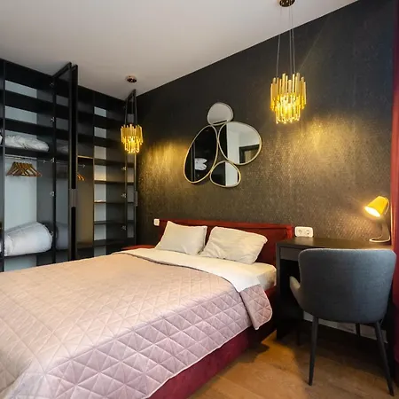 Petrovdom In Best Apartment In Rc New York Concept House Kyiv Exterior photo