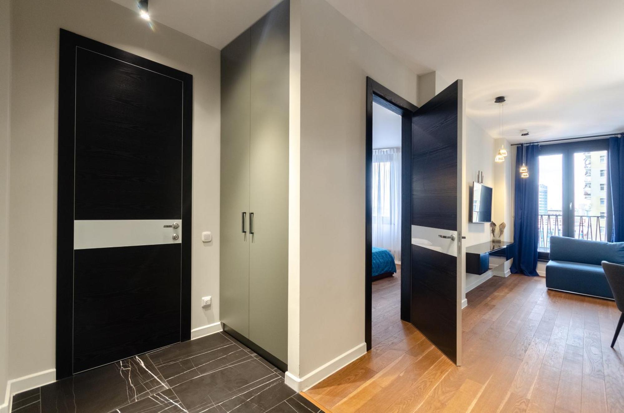 Petrovdom In In Rc New York Concept House *