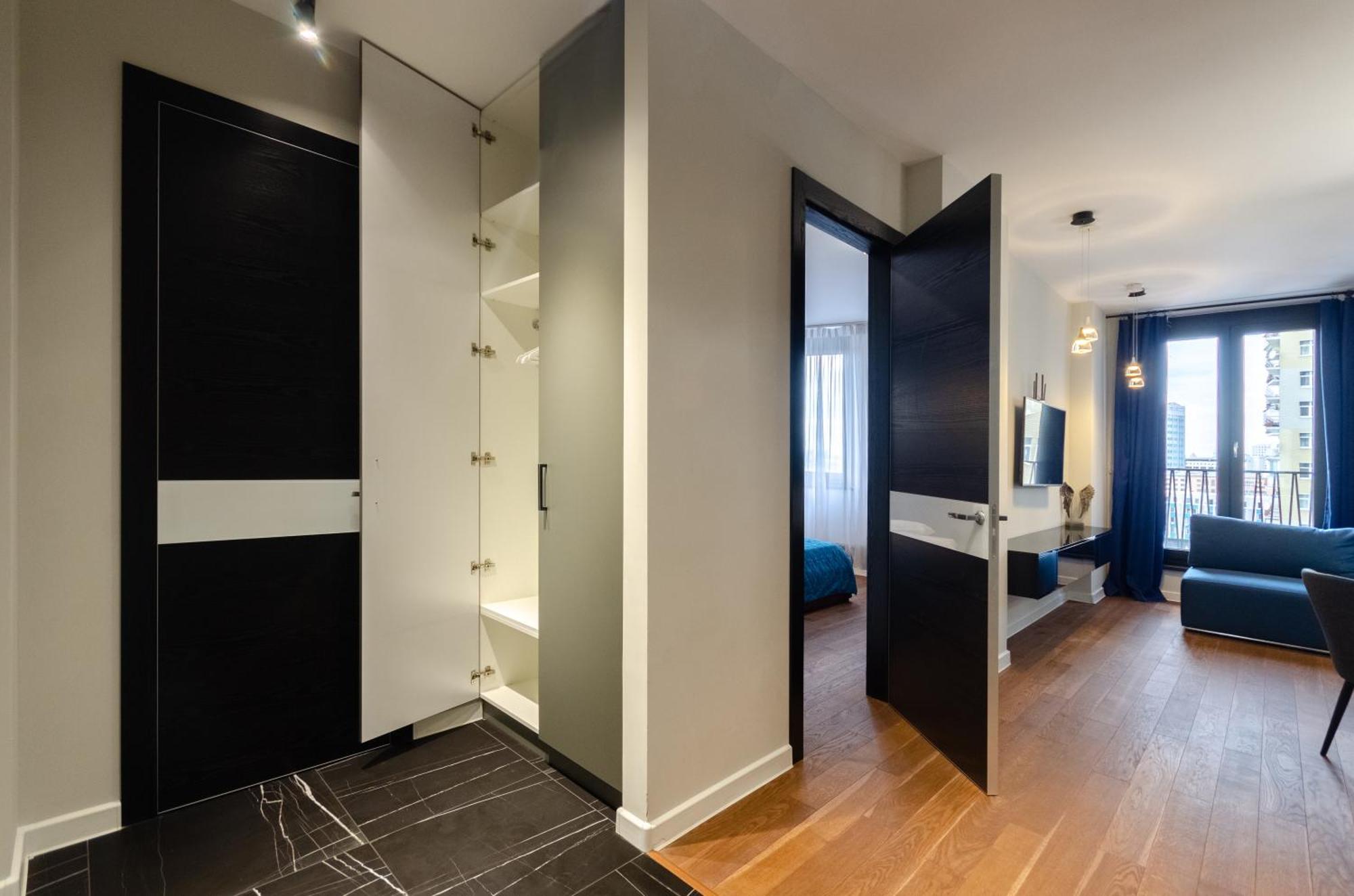 Petrovdom In In Rc New York Concept House